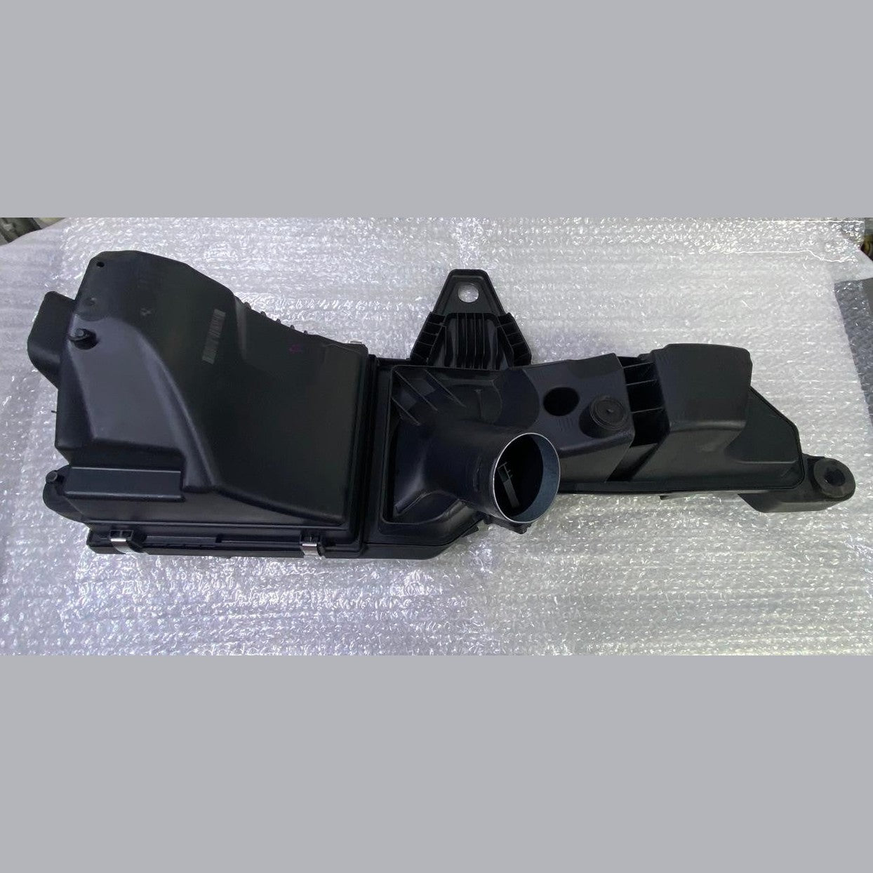 OEM BMW F20 F30 F31 LCI B38 Intake Muffler Air Filter Box Housing Petrol 8647449