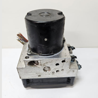 2008-2010 BMW 5 Series E60 535i 520d ABS Pump Control Module 6783360