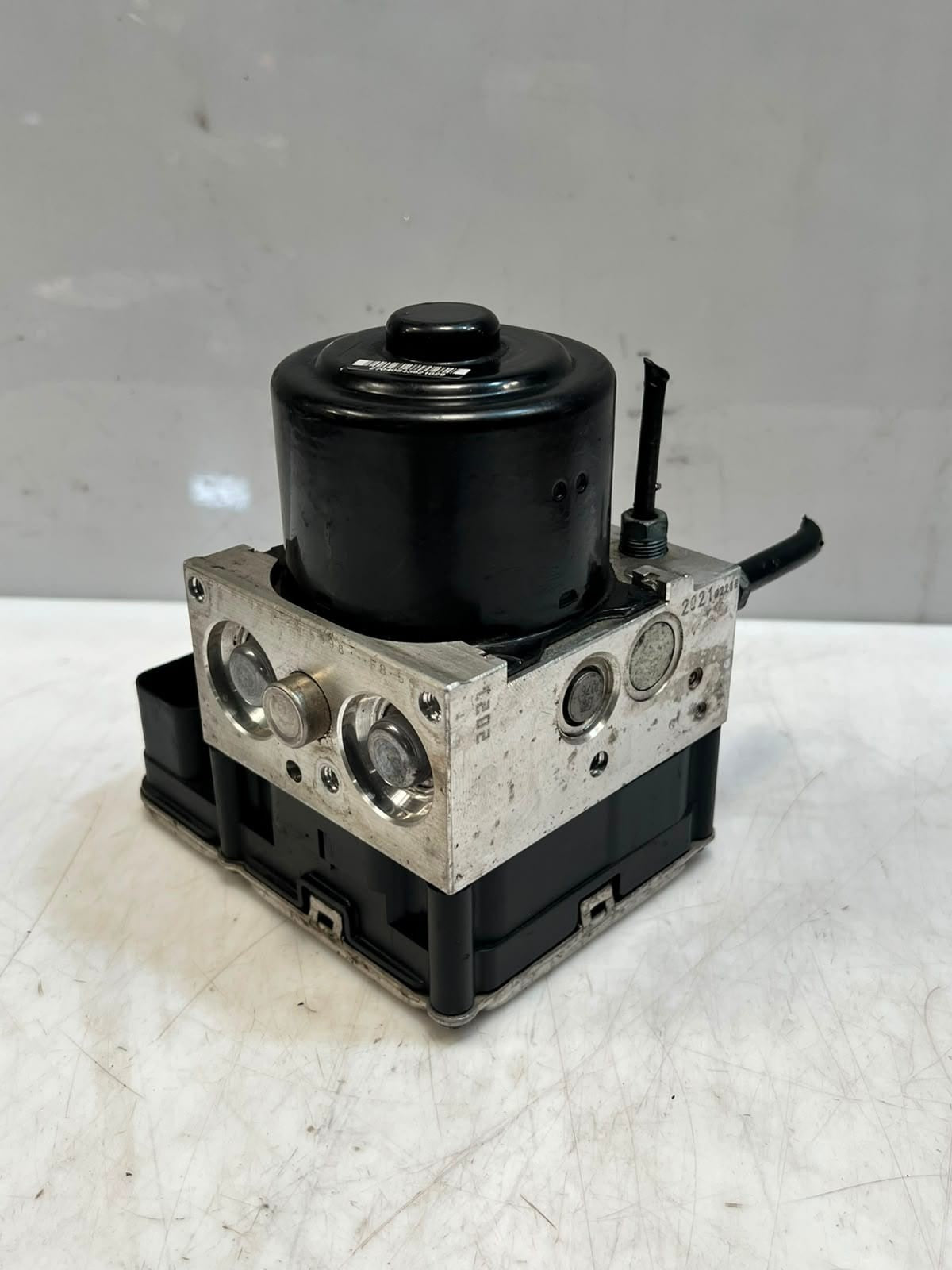 2010-2017 BMW X3 F25 X4 F26 ABS Anti-Lock Brake Pump 6859758 OEM