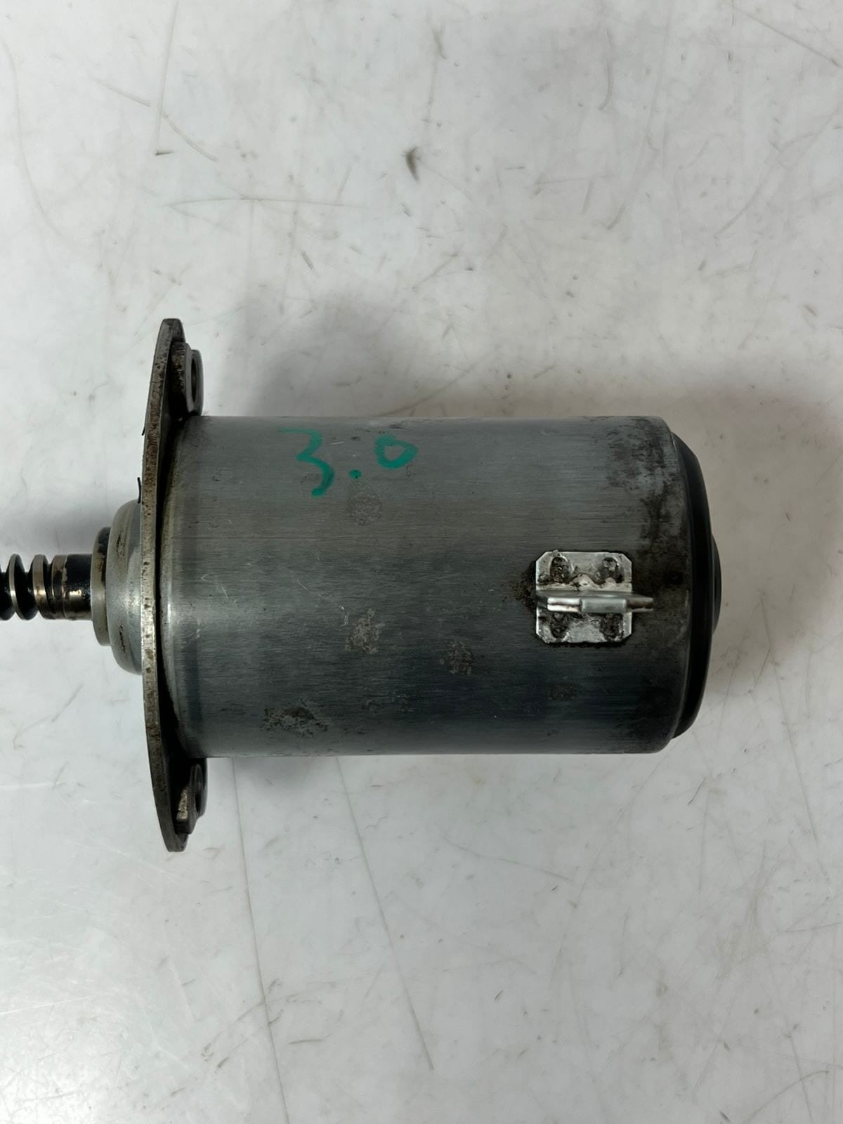 2004-2005 BMW 645Ci E81 E82 E87 E88 Valvetronic Eccentric Shaft Actuator 7548388