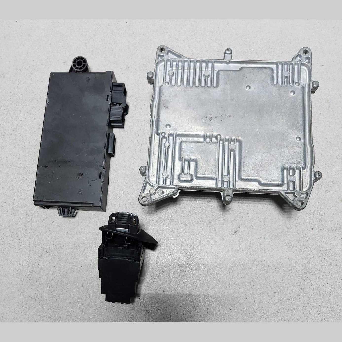 2012 BMW X1 Engine Control Unit ECU Set 8603576 X1 E84 20i N20