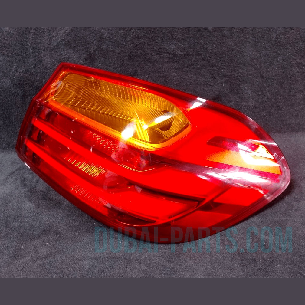 BMW O/S F32 F82 M4 Rear Lamp  Light Side Panel Right  Tail light 7296098 4 SERIE
