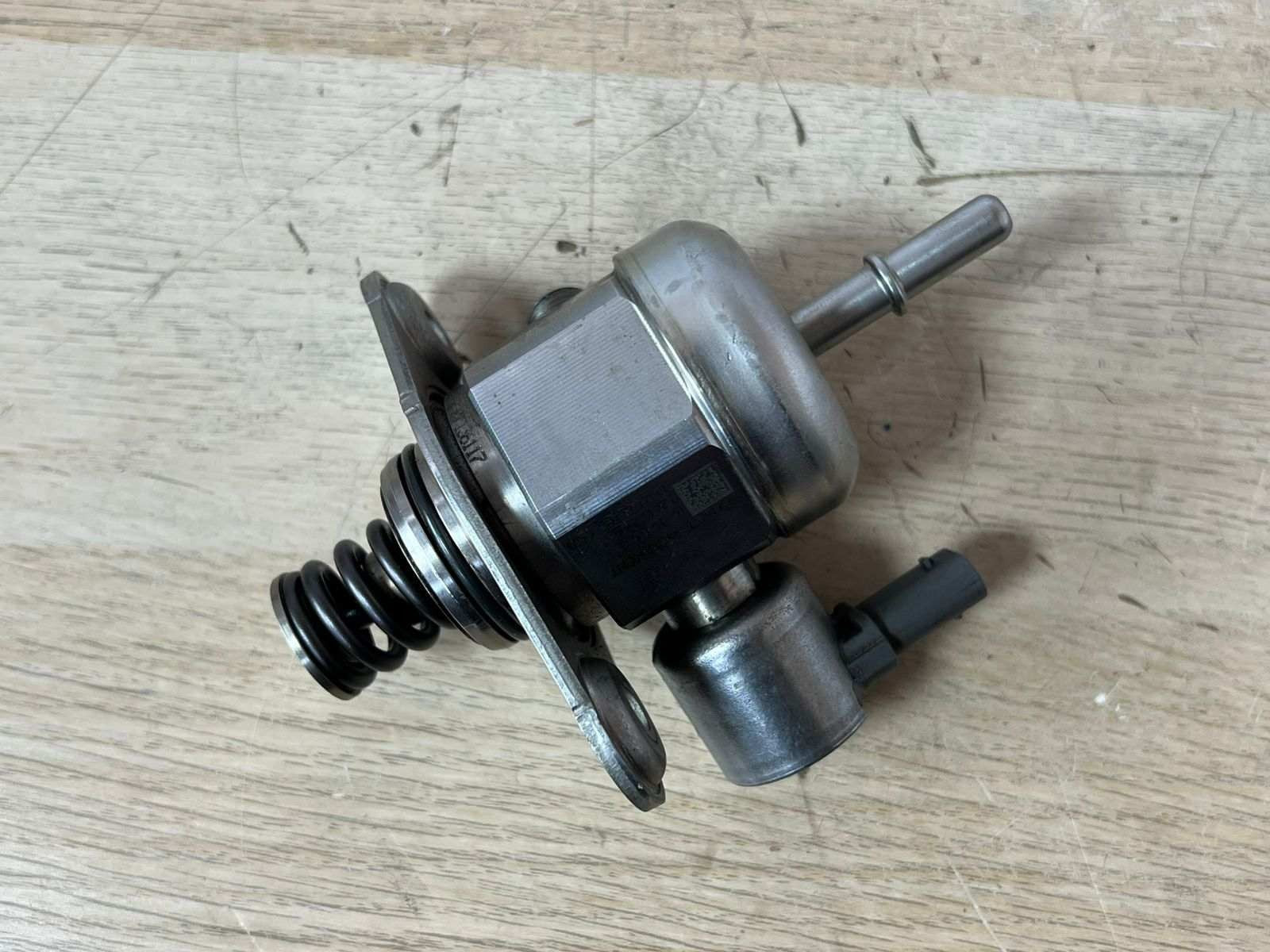 2015 BMW 118i High Pressure Fuel Pump 8605103 F20 F30 118i 116i N13B16A 