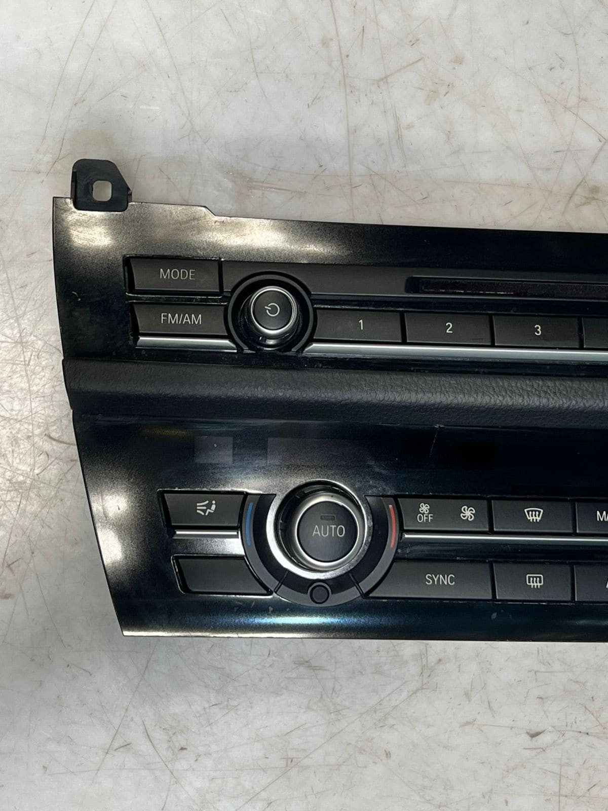 2009-2016 BMW 528i 5 Series F10 Sedan Control Panel Airflow 9352763 OEM