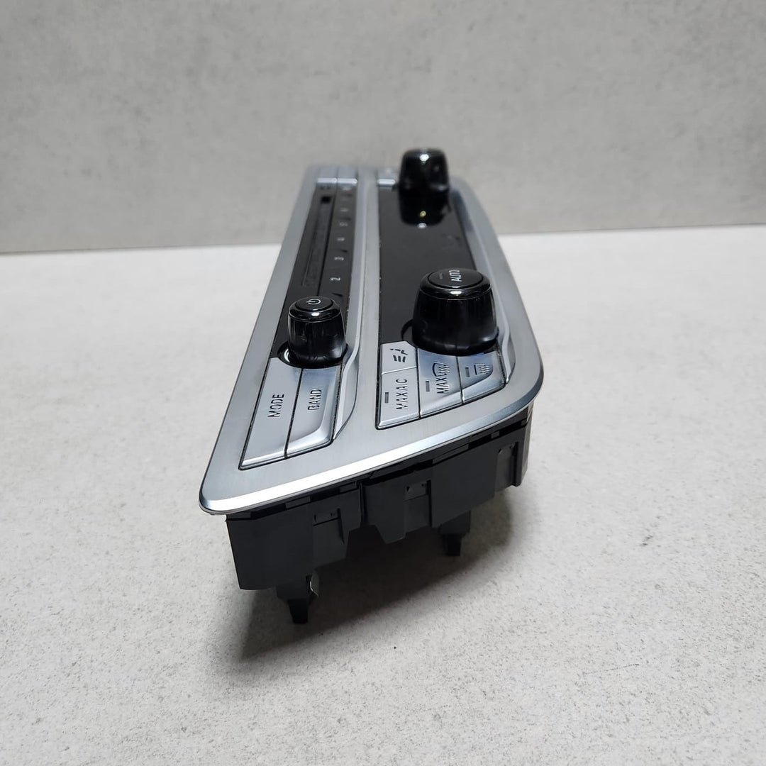 2016-2019 BMW 740i Climate Control Unit 6822777 G11 G12 740i 750xi