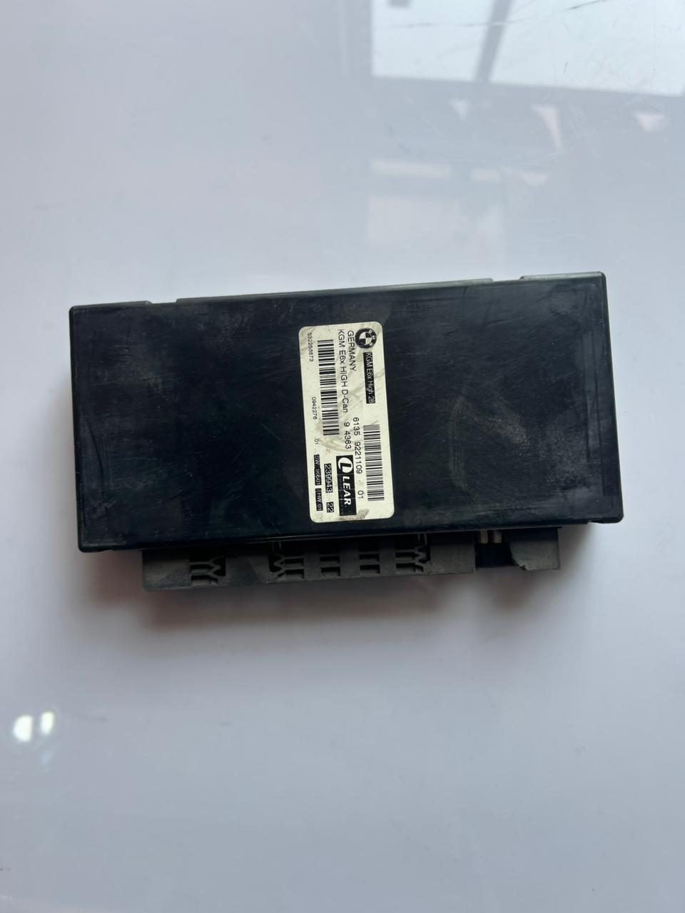 2008-2011 BMW 528i Body Gateway Module 9221109 5-Series E60 E61 and 6-Series E63