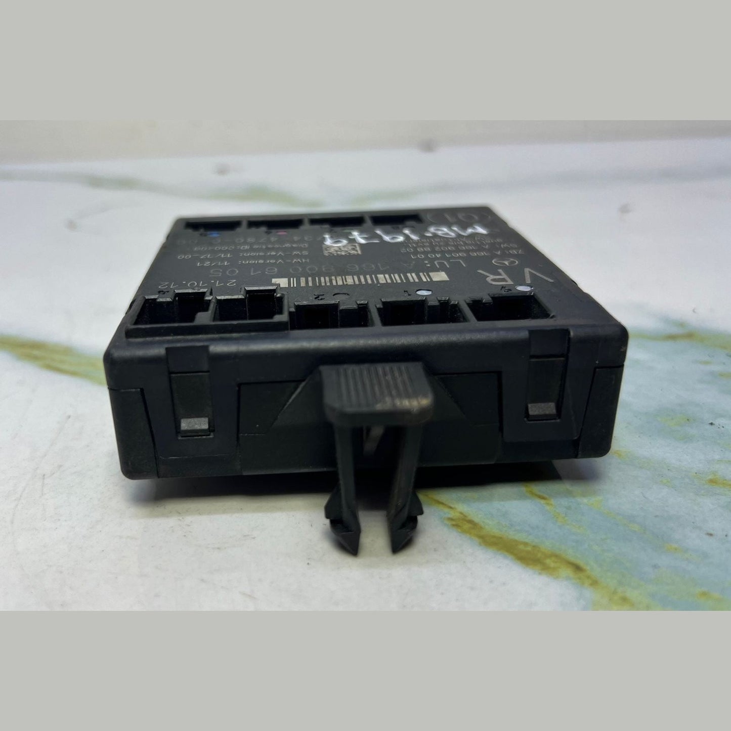 Mercedes-Benz W166 ML GL Door Control Module A1669006105