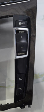 Bild in die Galerieansicht laden, BMW F02 F03 F04 Gear Shifter Trim Plastic Mouse and cup holder 9113863 9320289