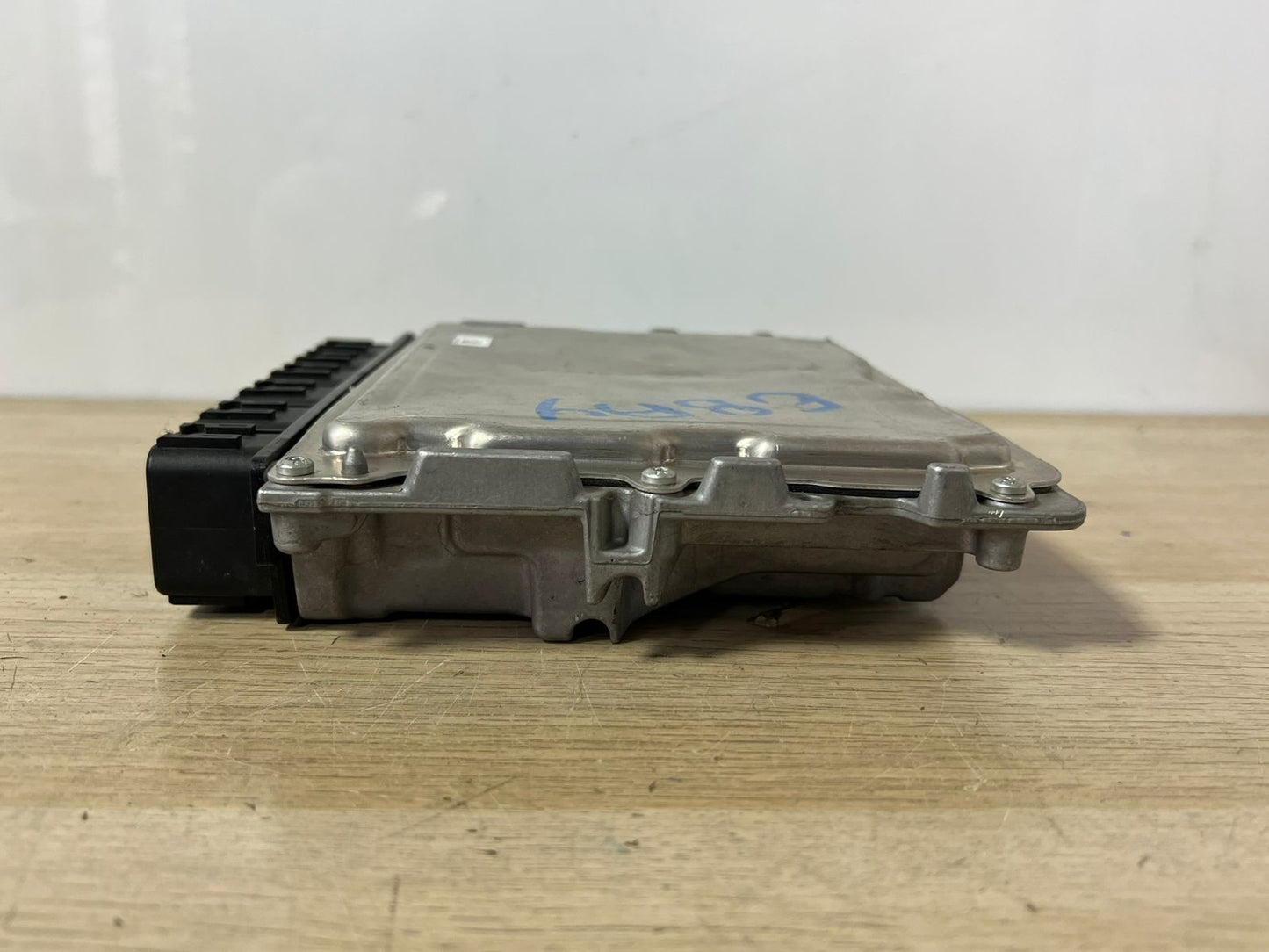 2013 BMW X1 Quick Nut Fender 8479931