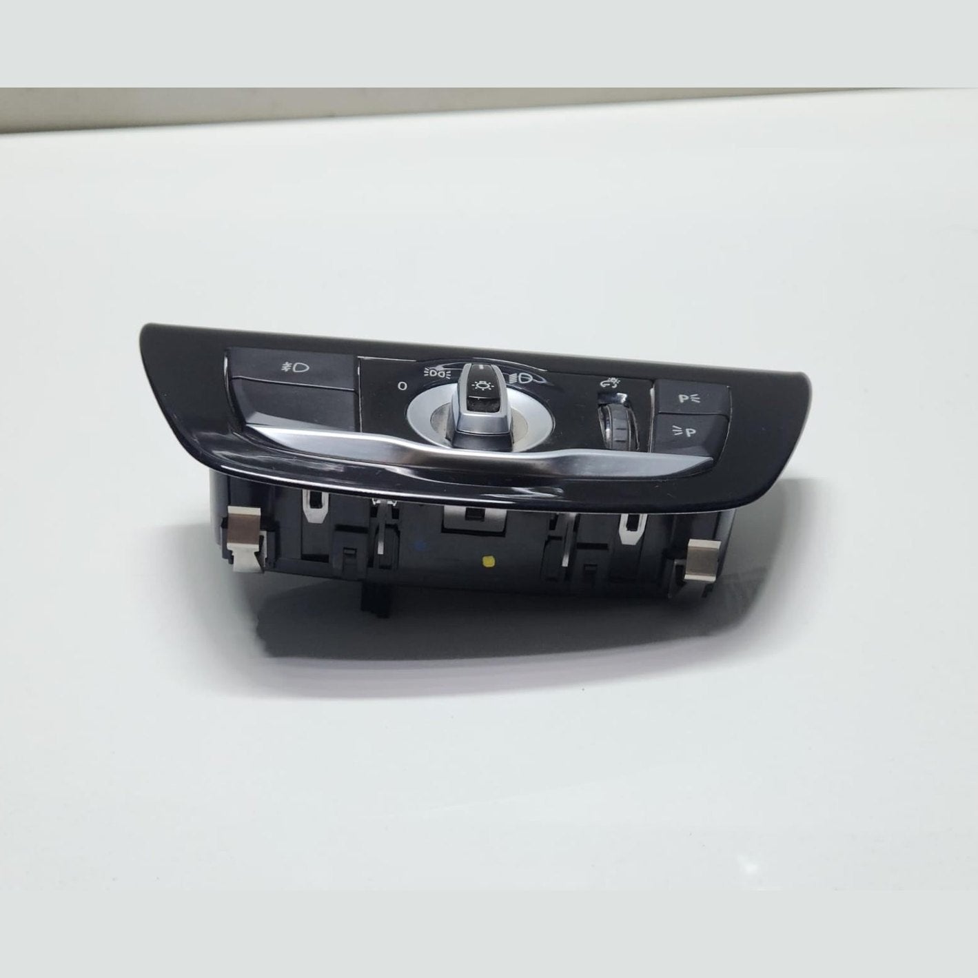 2017-2021 BMW 530i Headlight Switch 6841881 5 Series G30 G31 OEM