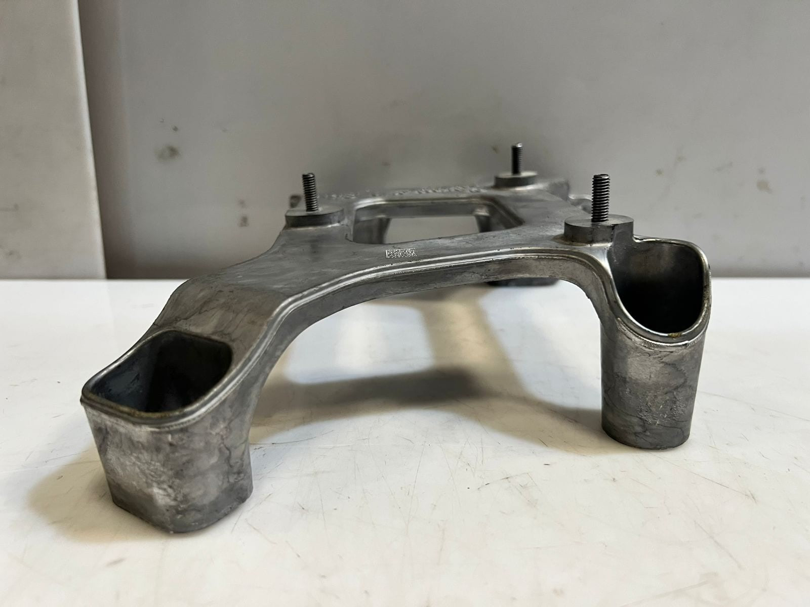 2023-2024 BMW  iX I20 xDrive Bracket FOR SRS CONTROL UNIT 7911623 OEM
