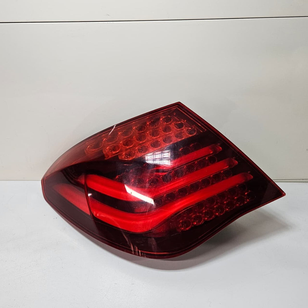 OEM BMW 7 Series F01 F02 LCI Tail Light Assembly 7300267 Rear Left