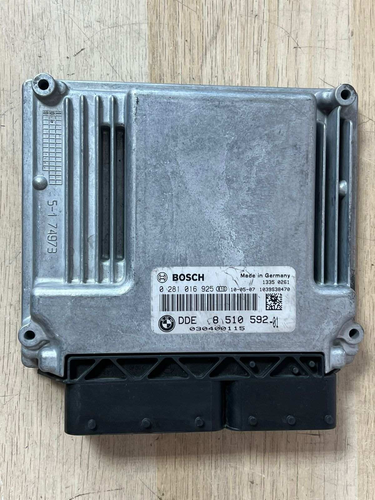 2010 BMW 118D E81 E87 E88 N47D20 Motor Control Module ECM 0281016925 8510592