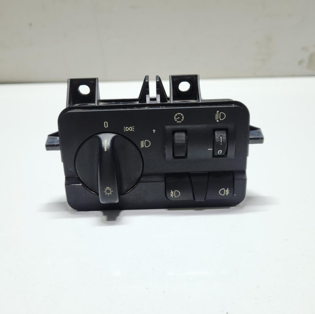2001-2006 BMW 330Ci Headlight Switch 4108587 3 Series E46 320d