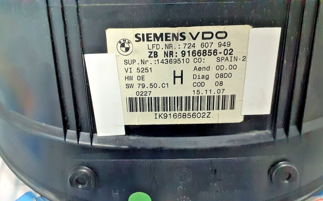 BMW  E82 E88 E90 E92 E93  SPEEDO KM CLUSTER 9166856 GASOLINE