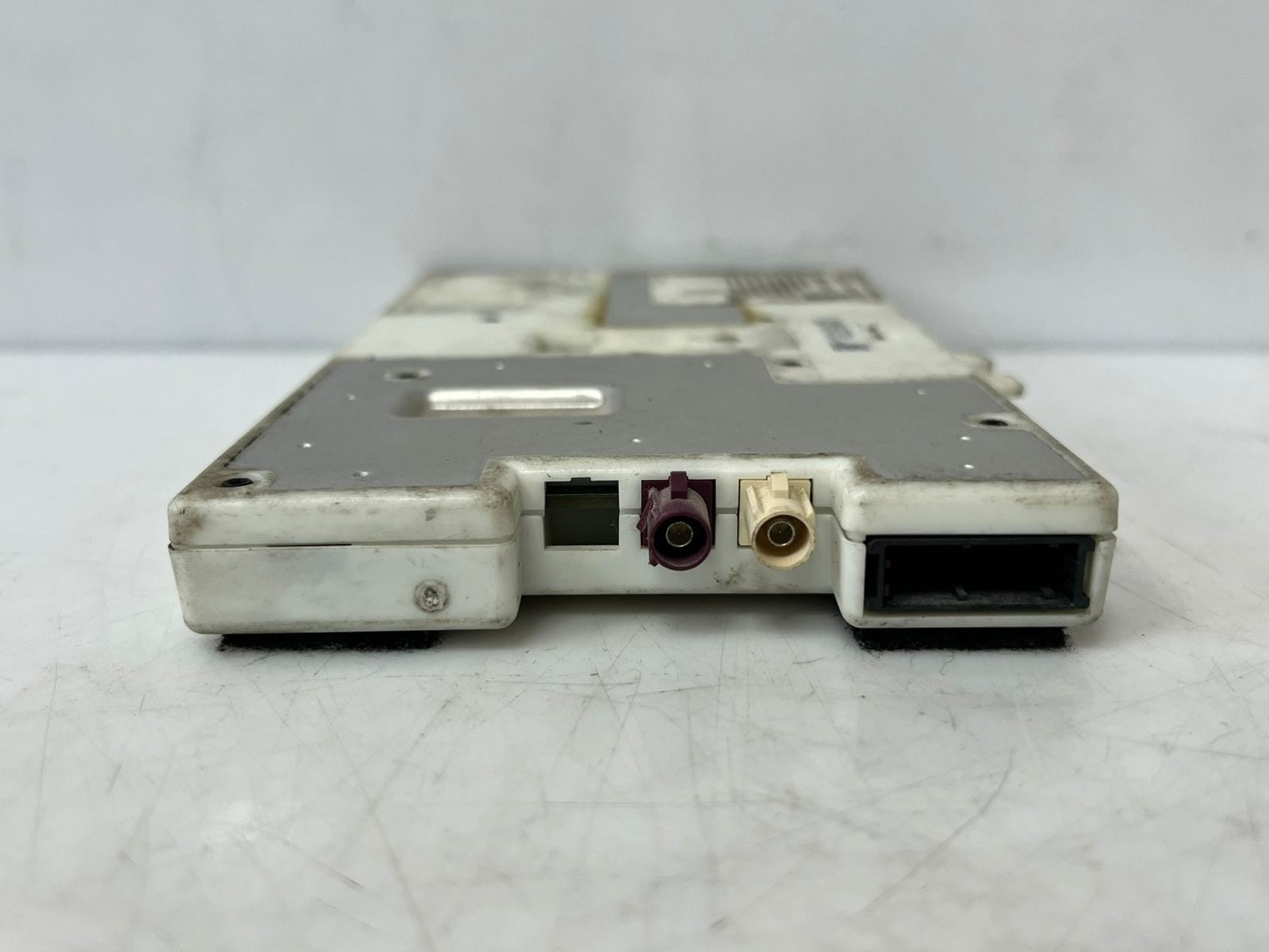 BMW 7 Series G11 G12 Telematics Communication Antenna Control Module 2447507 OEM