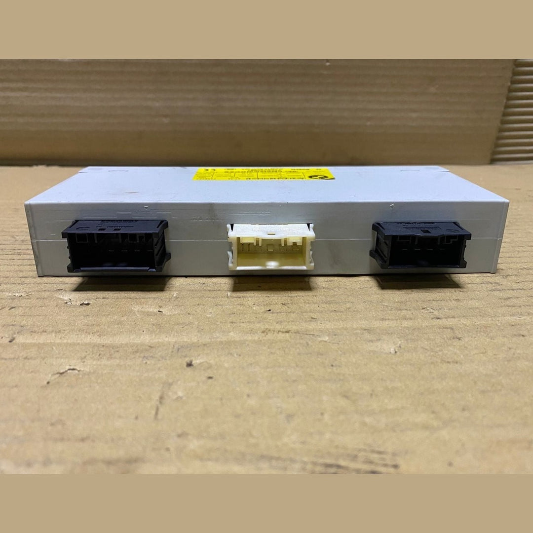2015 BMW 535i Tailgate Lift Control Module 7258363 740i, 740Li, 750i, and 535i 