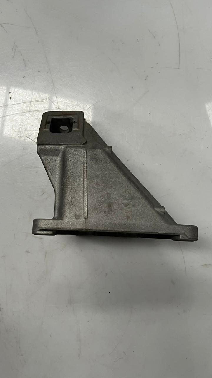2012-2018 BMW M6 F13 S63 V8 Engine Mount Bracket 2211228411201 