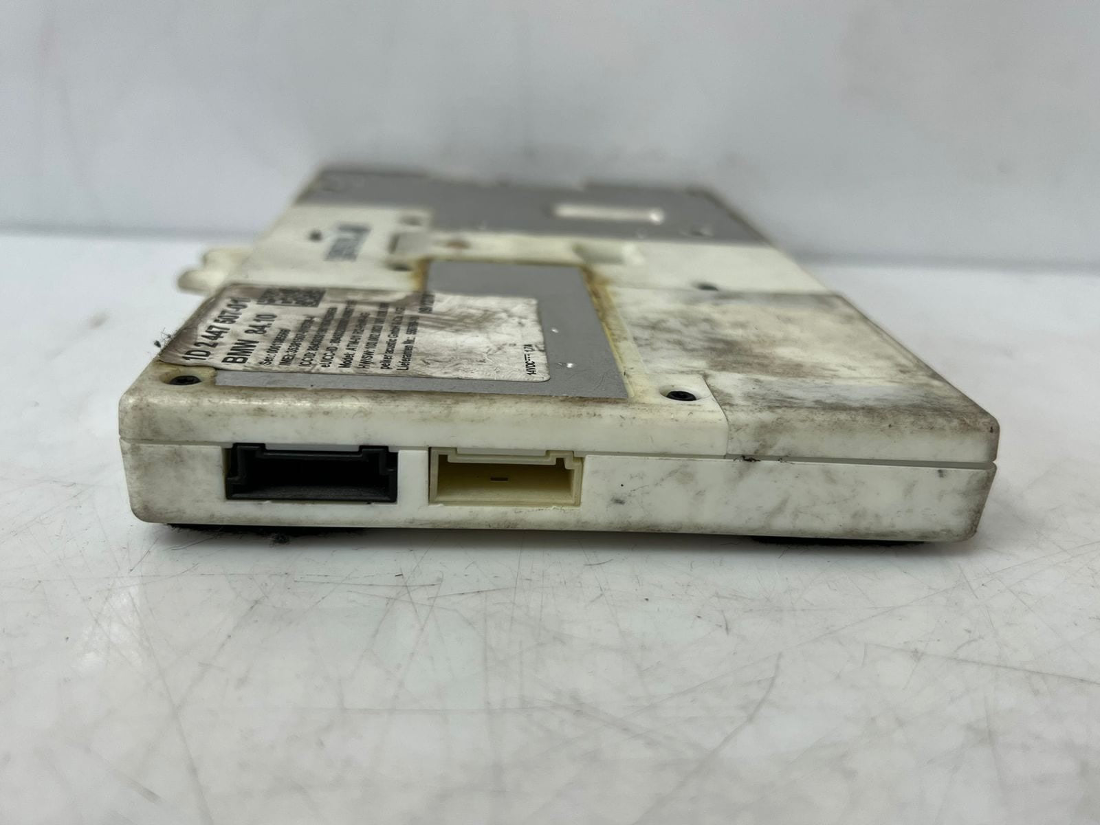 BMW 7 Series G11 G12 Telematics Communication Antenna Control Module 2447507 OEM