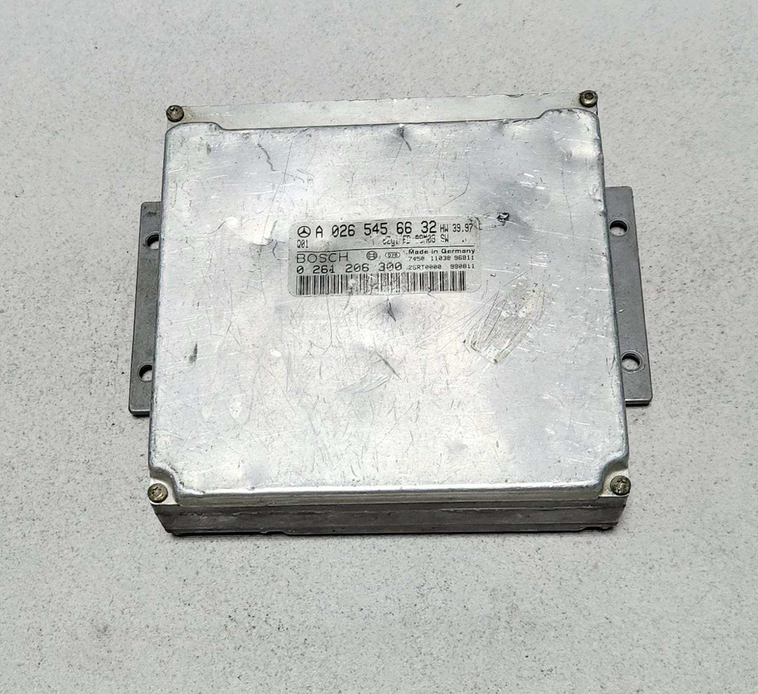 1998-2000 Mercedes-Benz ML320 Engine Control Unit A0265456632