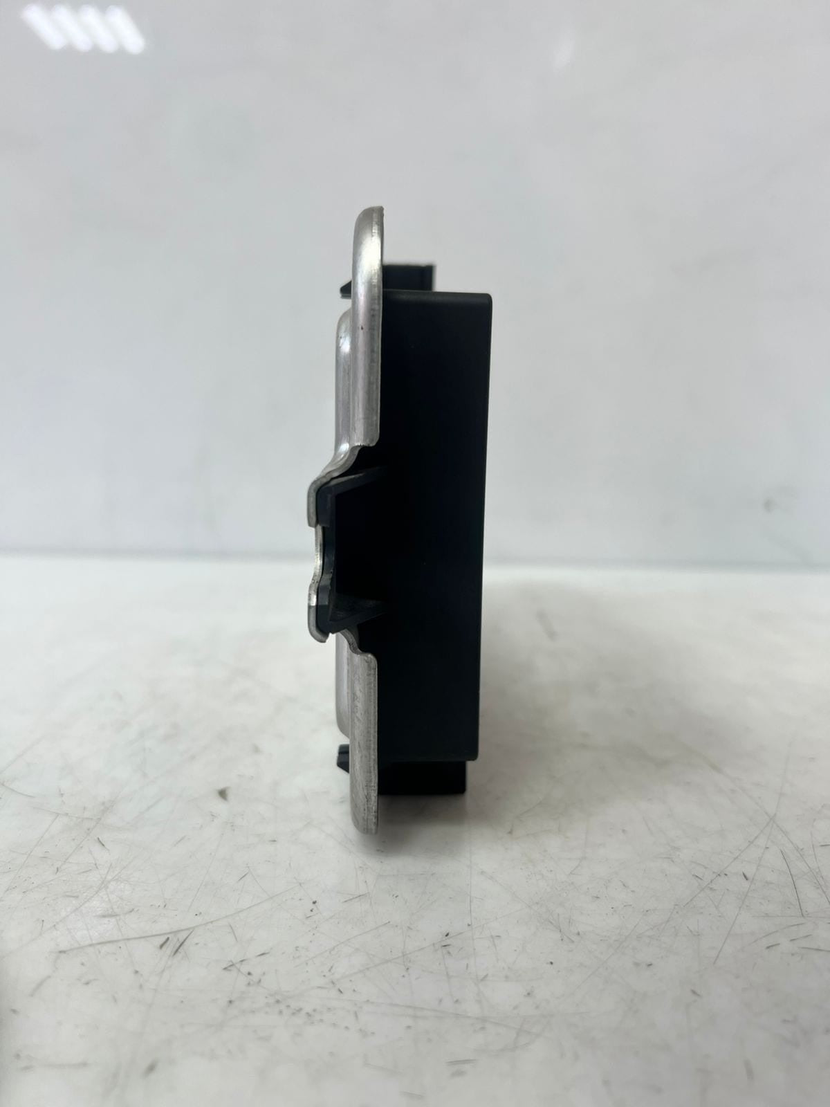 2009 BMW 750Li 7 Series FRM3 Footwell Control Module 9210399 OEM