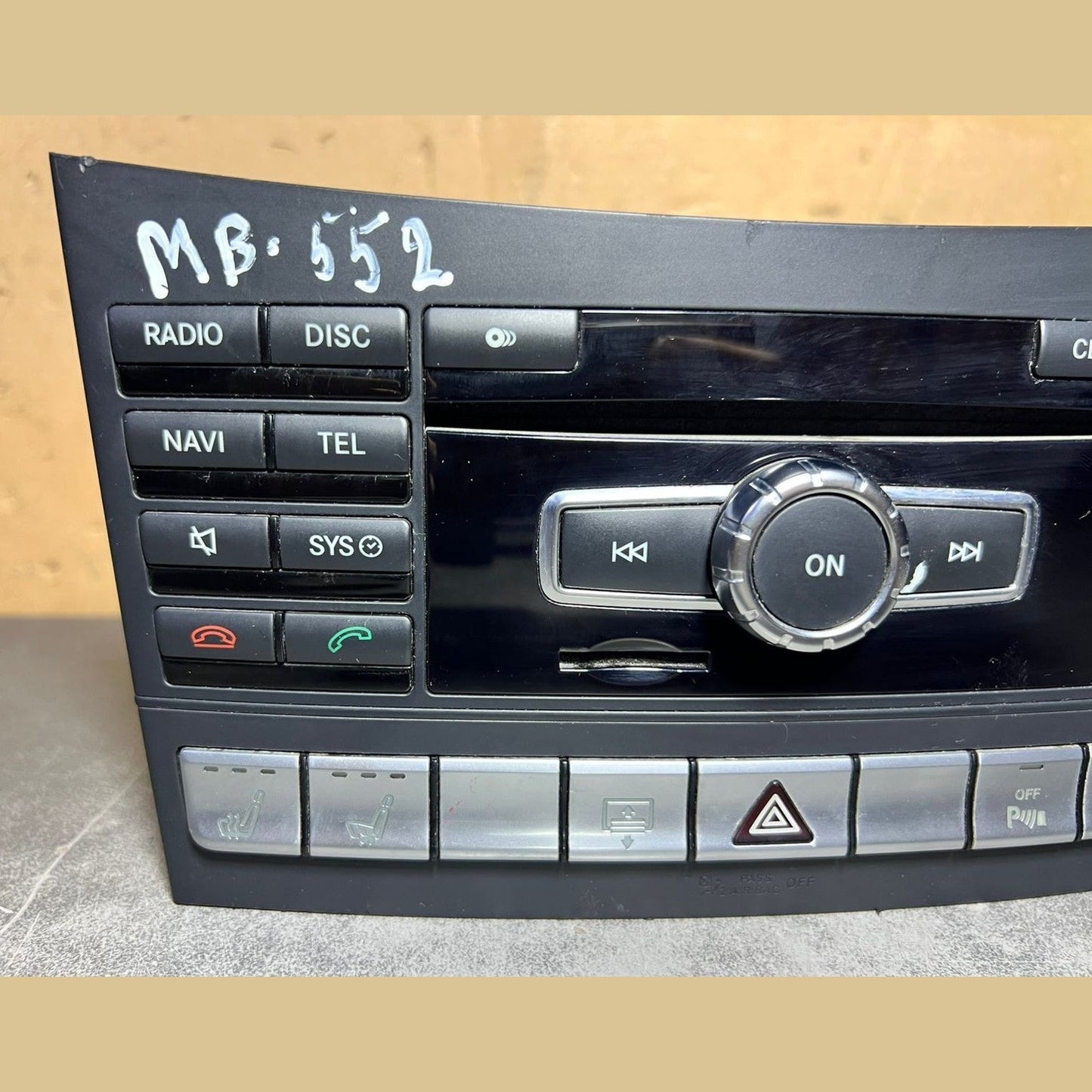 2011–2017 Mercedes-Benz W218 CLS-Class Head Unit CD Player A218 9006103 OEM
