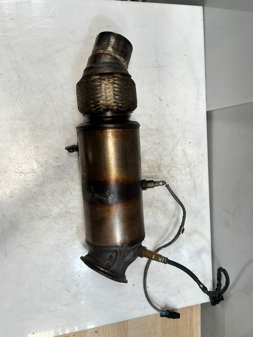 2006-2013 BMW X5 F10 F11 F06 F12 F13 F15 F16 ENGINE Catalytic Converter 7616268