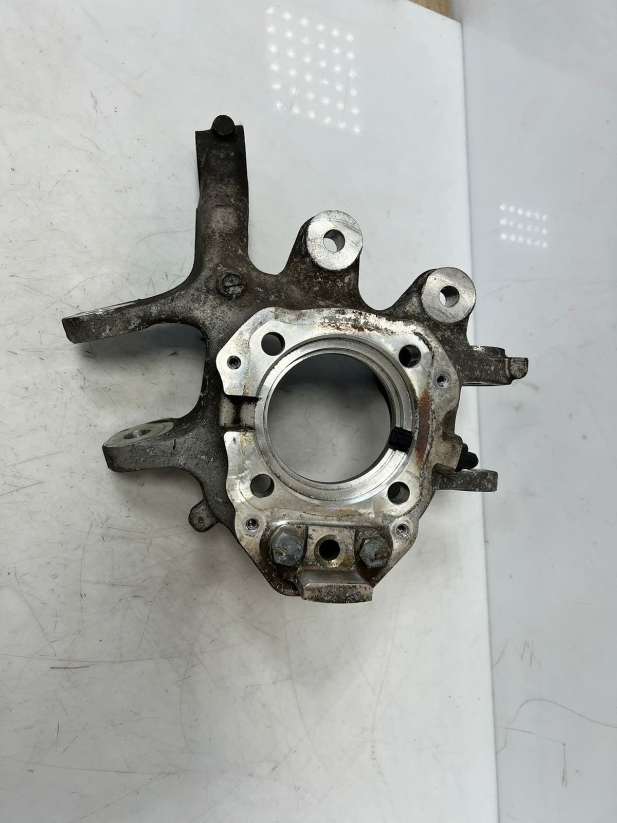 2010-15 BMW 740i 7 Series F01 F02 F03 F04 Rear Wheel Hub KNUCKLE BEARIN 6797448