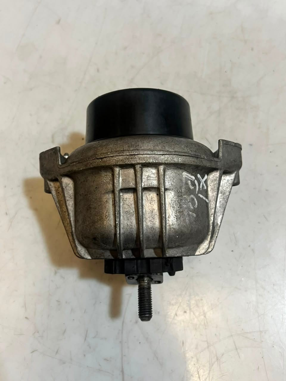 BMW X1 E84 3' E90 E91 N43 B20 N47 Engine Mount Rubber Bearing 6773742 OEM