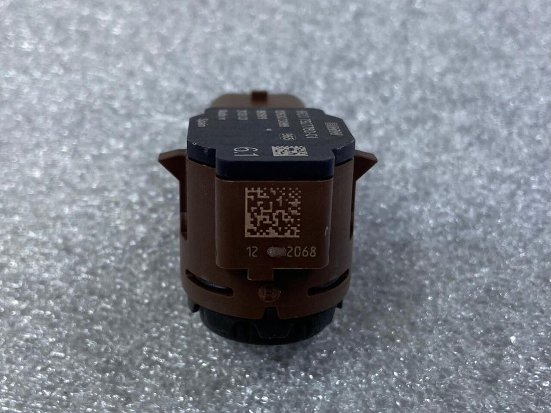 OEM BMW F40 G11 G12 G0I Parking sensor Bosch 6.1 Mediterranean blue 7927780 New