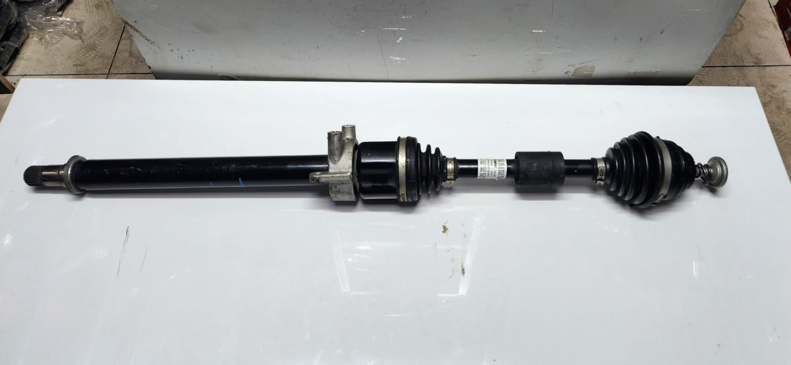 2018-2023 BMW X2 Front Drive Shaft 8681530 1,2 Series F52 F45 F48 F49 X1 F39 OEM