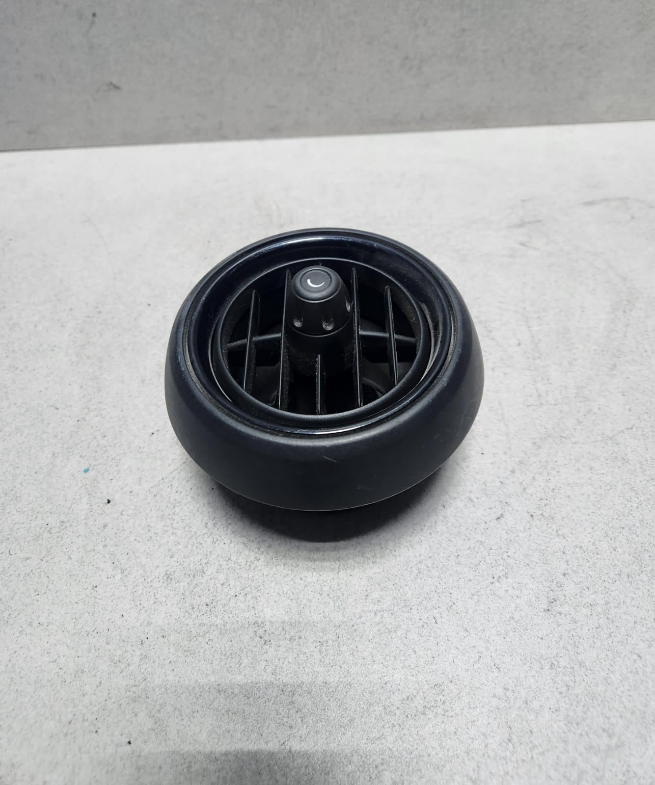 2015-2020 Mini Cooper Dashboard Air Vent Grille 9262413 F55 F56 F57