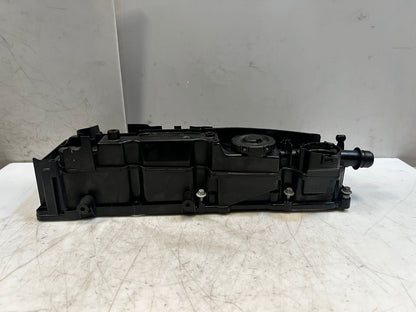 BMW F20 F22 F21 E90 E91 E92 E93 Cylinder Head Valve Cover 8589941 OEM