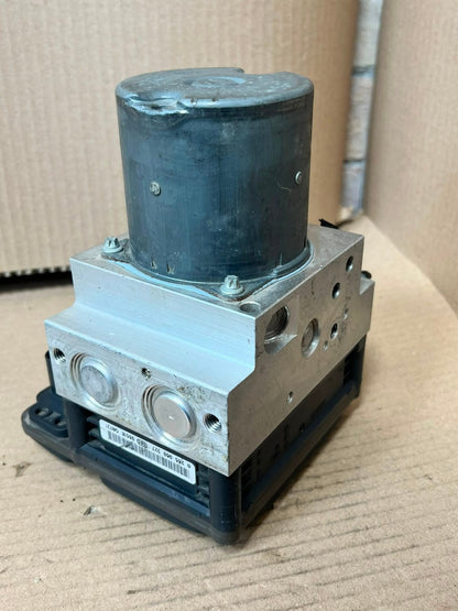 2008-2010 BMW E6X 535i 5 Series E60 520d Abs Pump Control Module 6783360 OEM