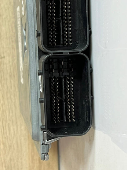 2007-2010 BMW X5 N52 E60 Engine Control Module BCM + CAS3 + 1 KEY  7583468