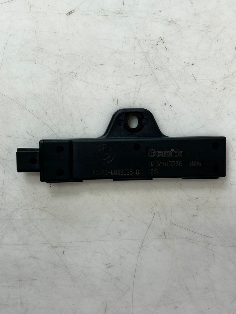 2021-2023 BMW 3' G20 4' M3 G80 Keyless Entry Antenna Module 6832065 OEM