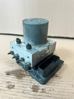 2006 BMW 5 Series E60 E61 650 ABS/DSC Hydraulic Pump Control Unit 6774852-01