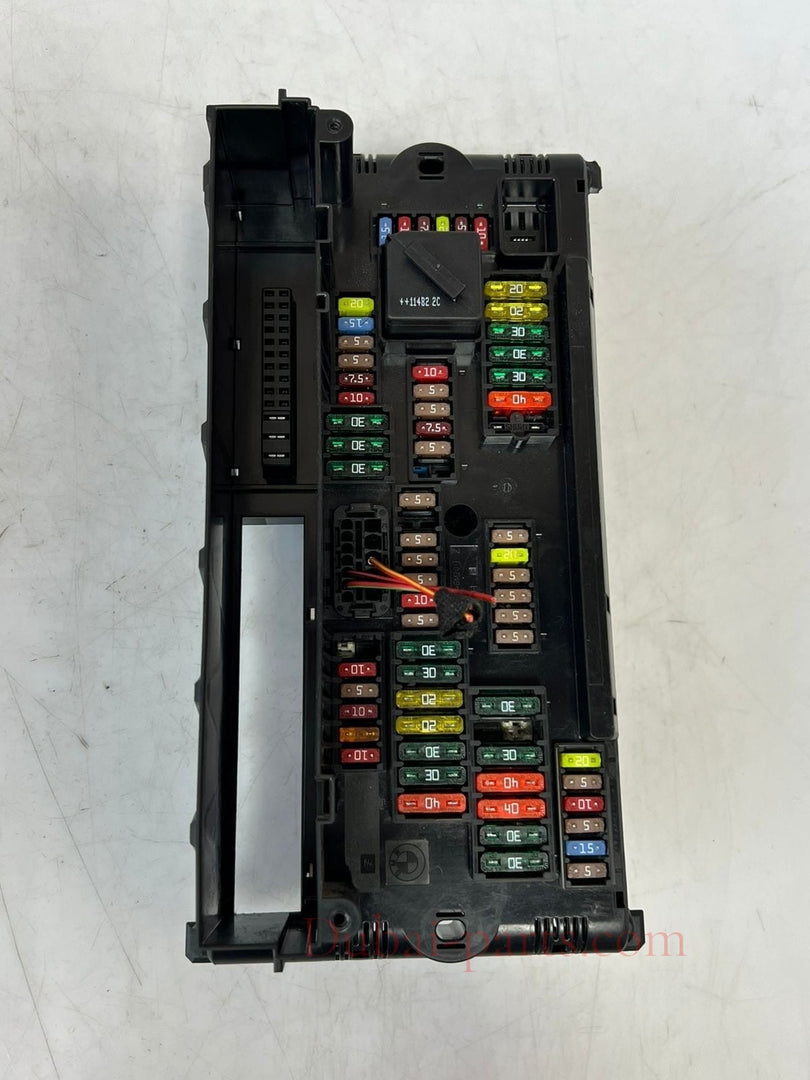 2008-16 BMW 535i F10 F11 F12 F13 F01 Front Power Distribution Box 9252815 OEM