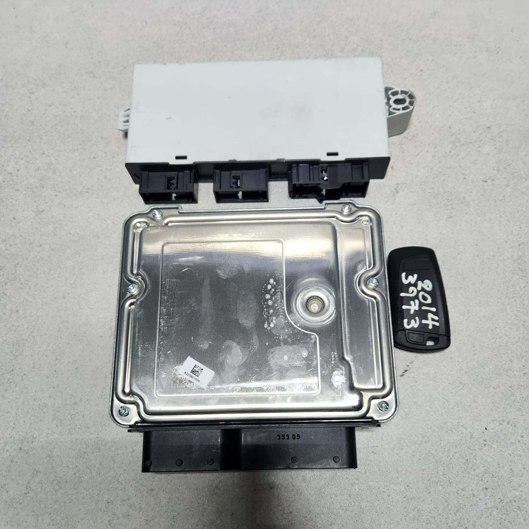 BMW Engine Control Unit DDE 8578995 F10 520D 525D 2010-13 N47 ECU SET DIESEL RHD