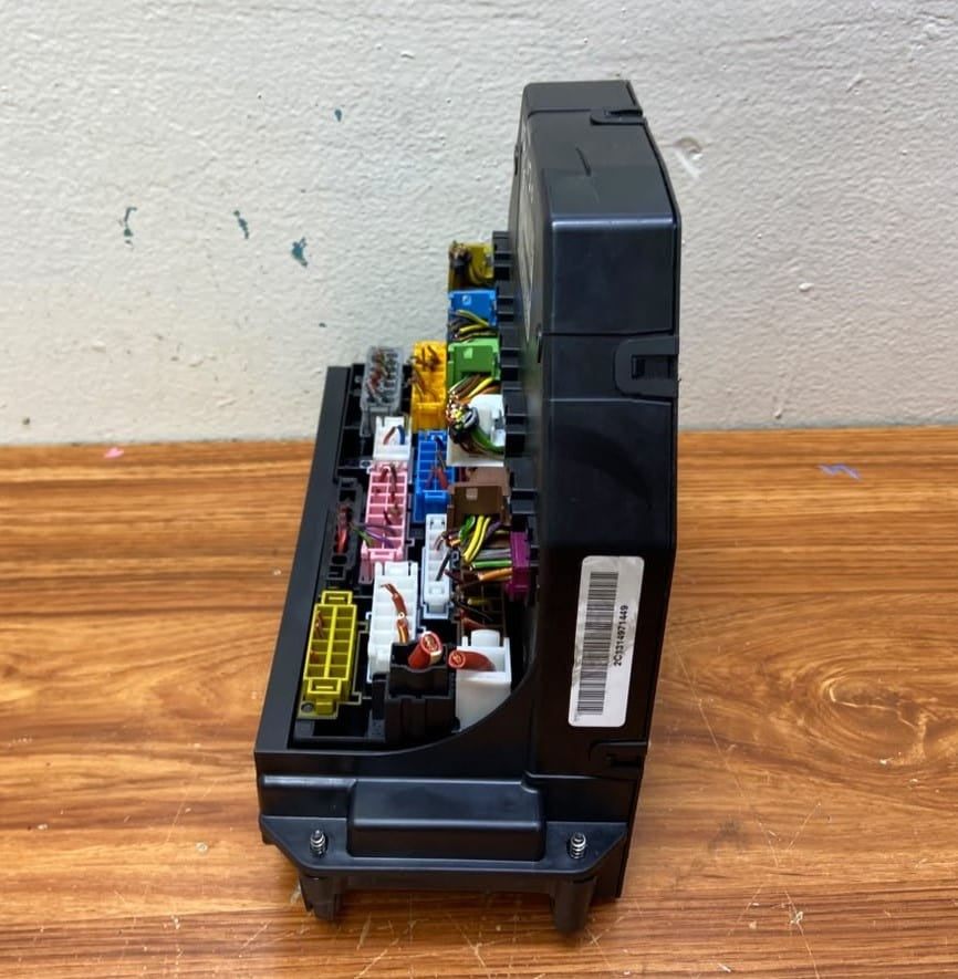 2010-2014 Mercedes CLS550 Sam Module Relay Fuse Box A2129007024 W218 CLS-Class