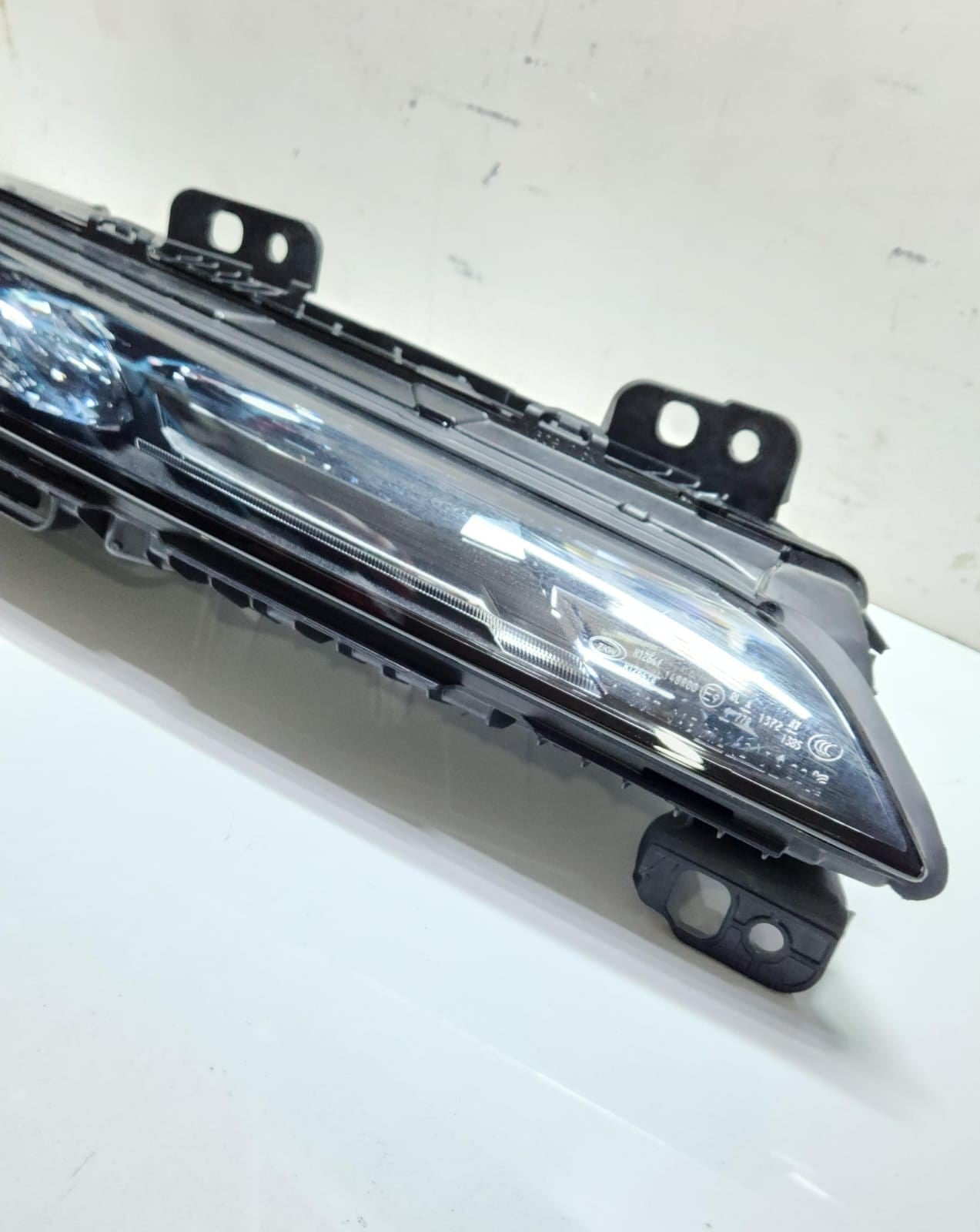 Genuine 2023-2025 BMW i7 Headlight Upper CRYSTAL 9879936 7 Series G70 i7 