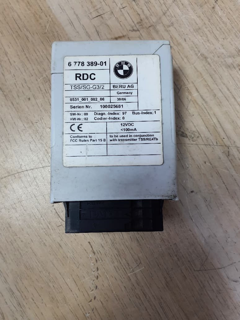 2004-2010 BMW X3 Tire Pressure Control Module 6778389 X3 E83