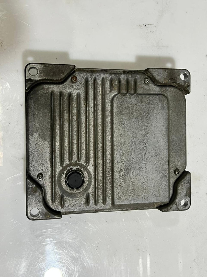 Mitsubishi Fuso Fighter H24 FK64F Engine Control Unit 1125000370 ME306431