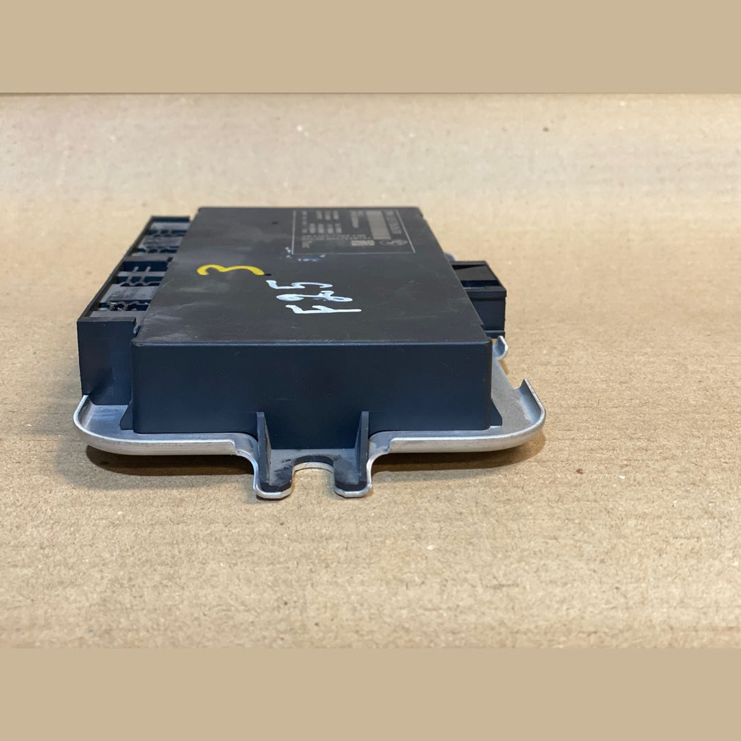 BMW 5 Series F10 F11. Footwell Light Control Module 9251975