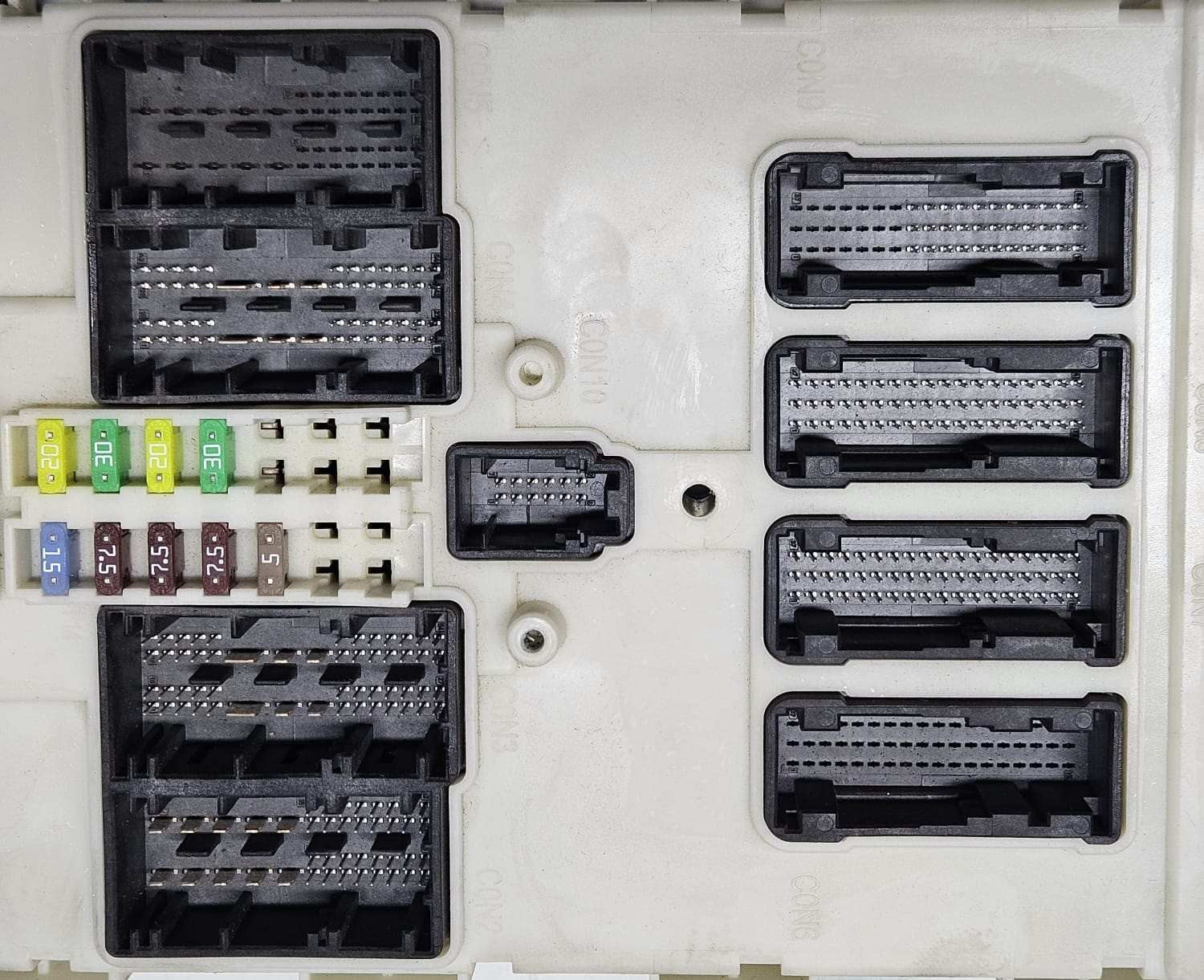 2012-2016 BMW 3 Series 320i 328i Front Body Control Module BCM 9303543