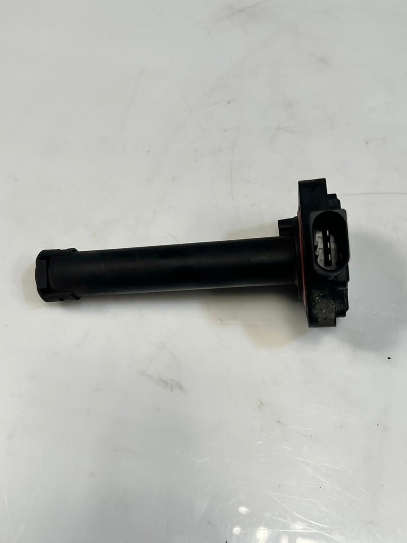 2006-2007 BMW 530xi E60 F70 F10 F07 F12 F25 Engine Oil Level Sensor 7567722 OEM