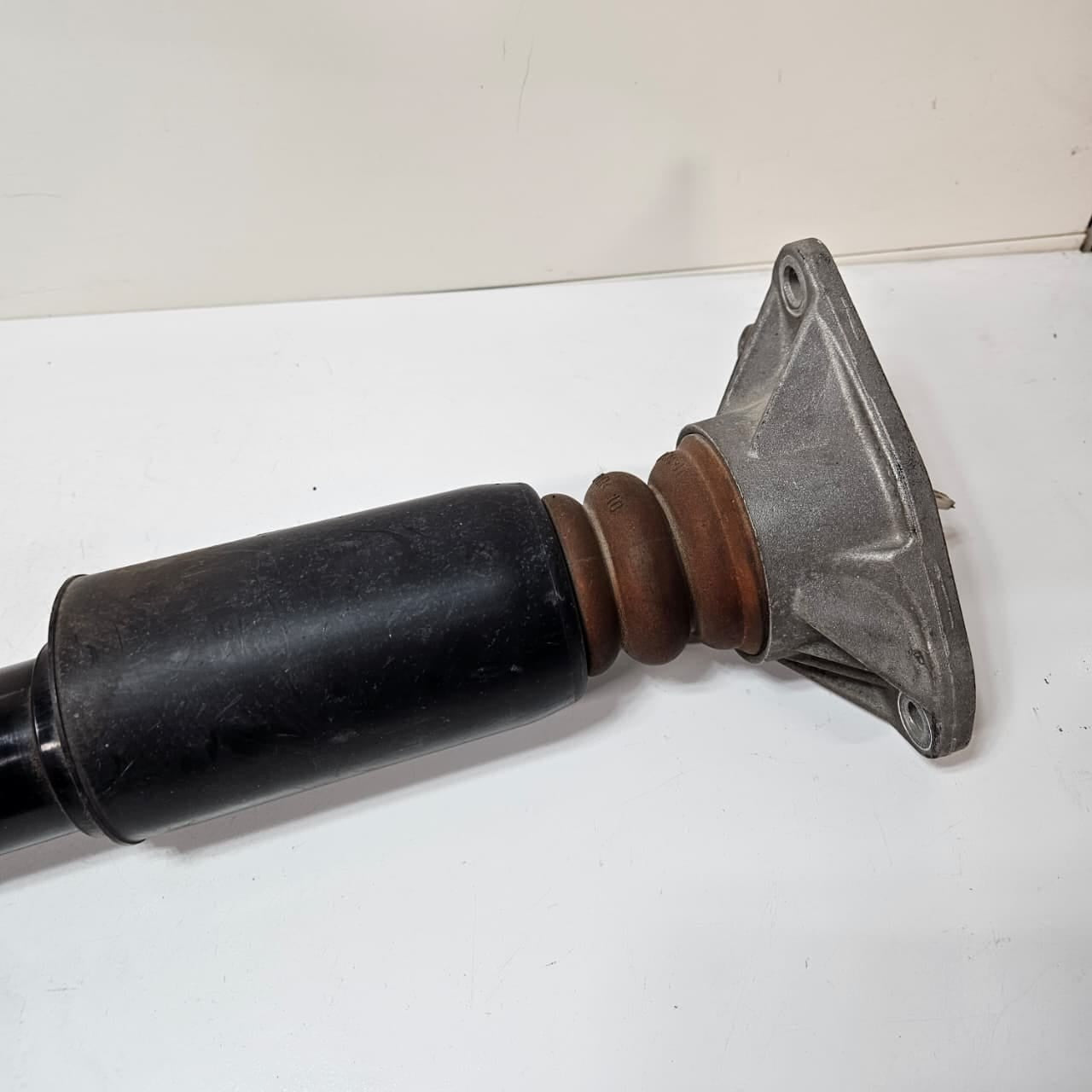 OEM BMW 1 2 Series F20 F21 LCI F22 LCI Rear Shock Absorber 6862172