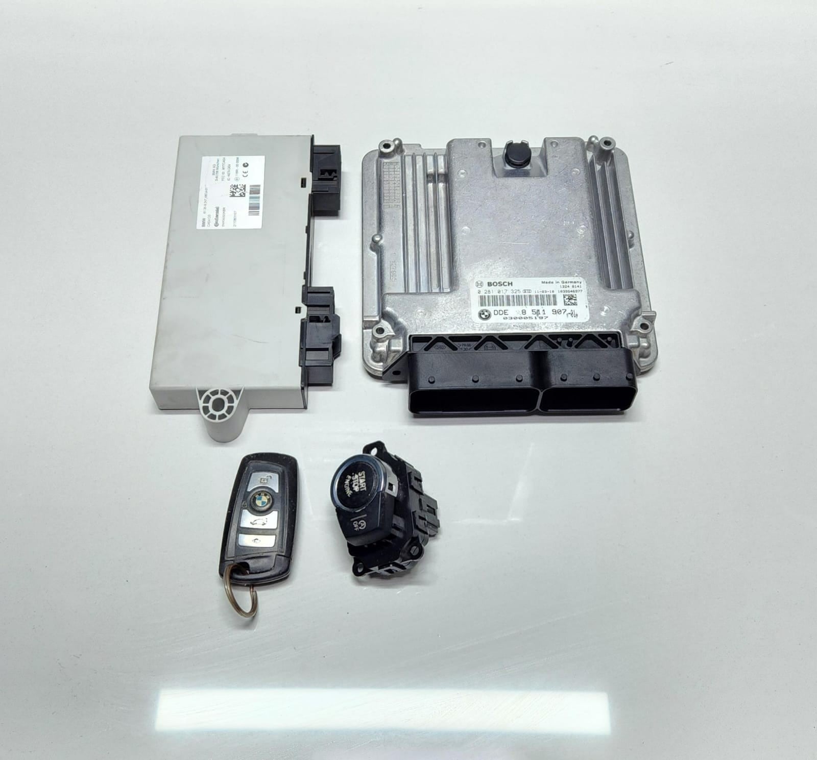 2010-2017 BMW X3 3.0d N57 Engine Control Unit 8511907 F10 F11 530d F25 OEM