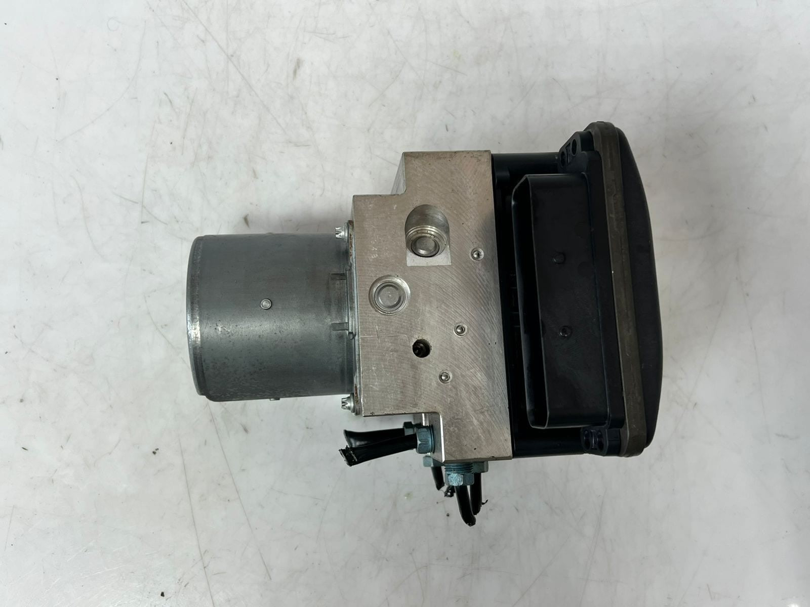 2011-2016 BMW 528i 535i 550i 640i 650i  F10 Abs DSC Pump Module 6795519 OEM