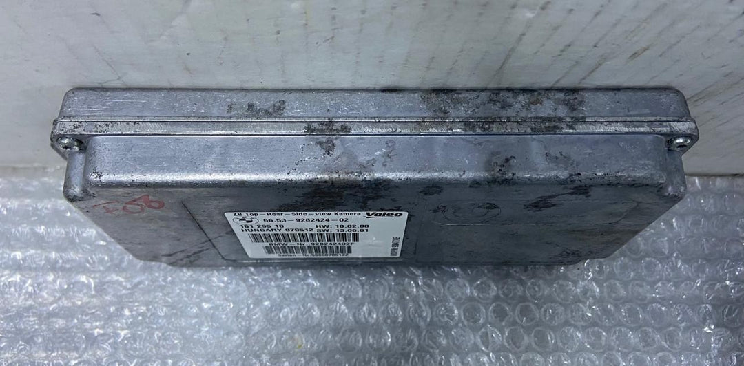 OEM BMW F01 F06 F10 F30 VALEO TOP REAR SIDE VIEW CAMERA CONTROL MODULE 9282424